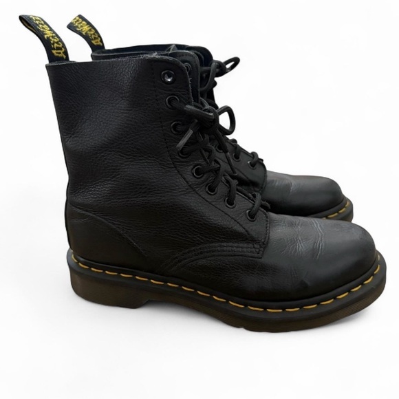 Dr. Martens Pascal Virginia Leather Lace Up black womens Boots - Picture 2 of 10